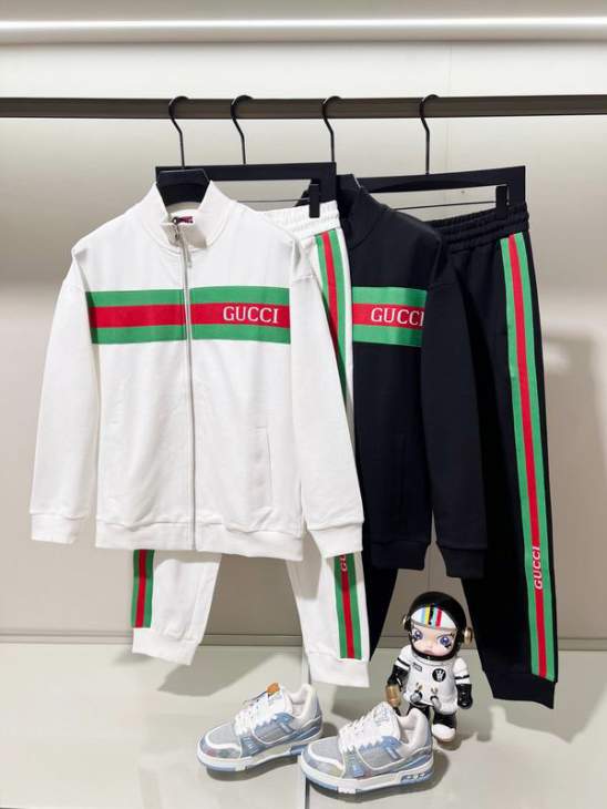 Picture of Gucci Sweater Suits _SKUGucciS-2XL24cr48540243